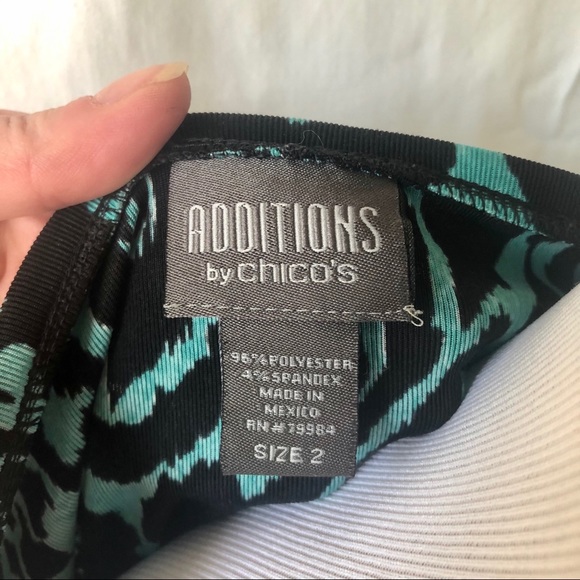 Additions by Chico's Turquoise & Black 3/4 Sleeve Graphic Print Top (L) - Picture 4 of 4